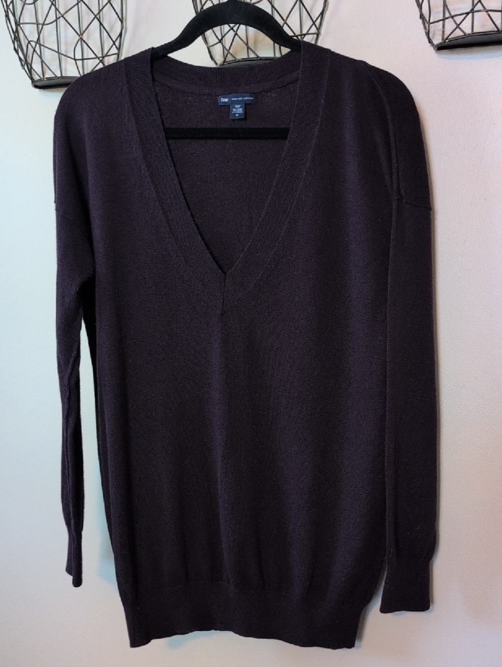 GAP Deep Plum Made With Cashmere V-Neck Sweater
